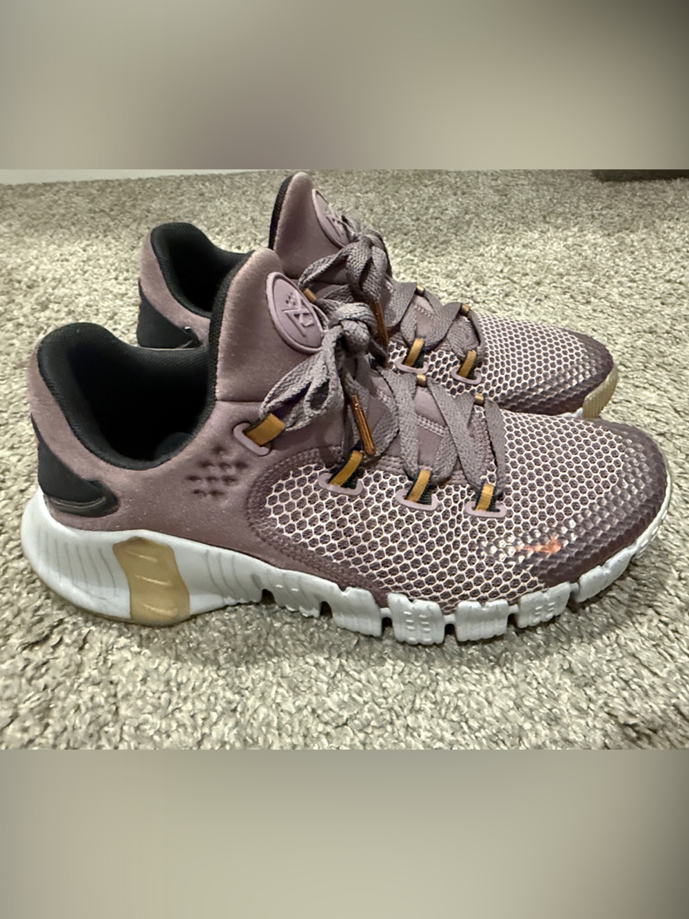 Nike Metcon Women's Athletic Sneakers - Mauve with Gold Accents